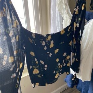 Reformation Grove top